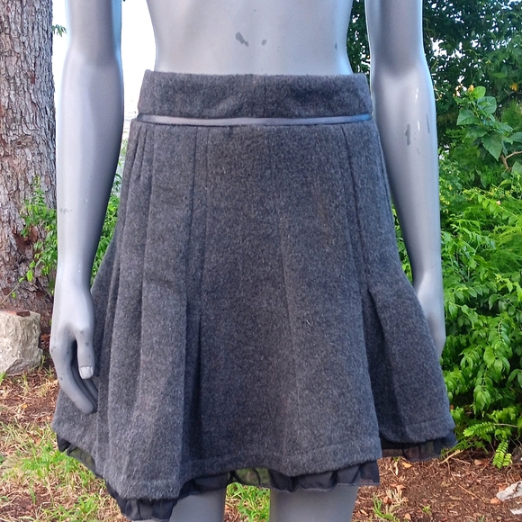 VOICE COTTON/WOOL/POLY BLEND BLEND THICK GREY SKIRT - Picture 1 of 16